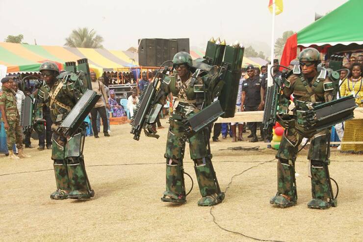 monday morning randomness - ghana militär