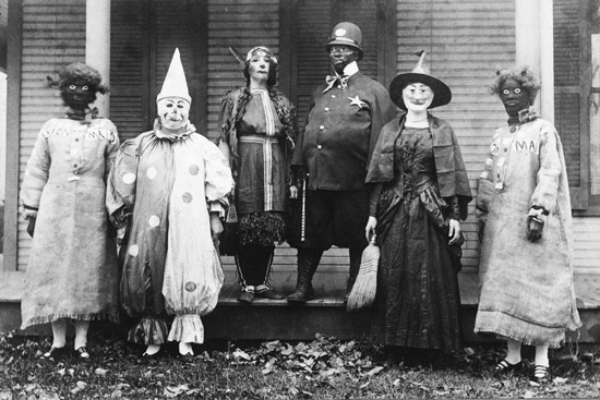 Creepy Vintage Halloween Costumes