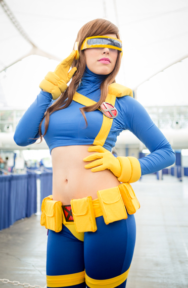 female cyclops cosplay