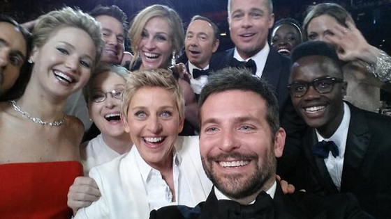 Poking Fun At Ellen DeGenere's Oscar Selfie