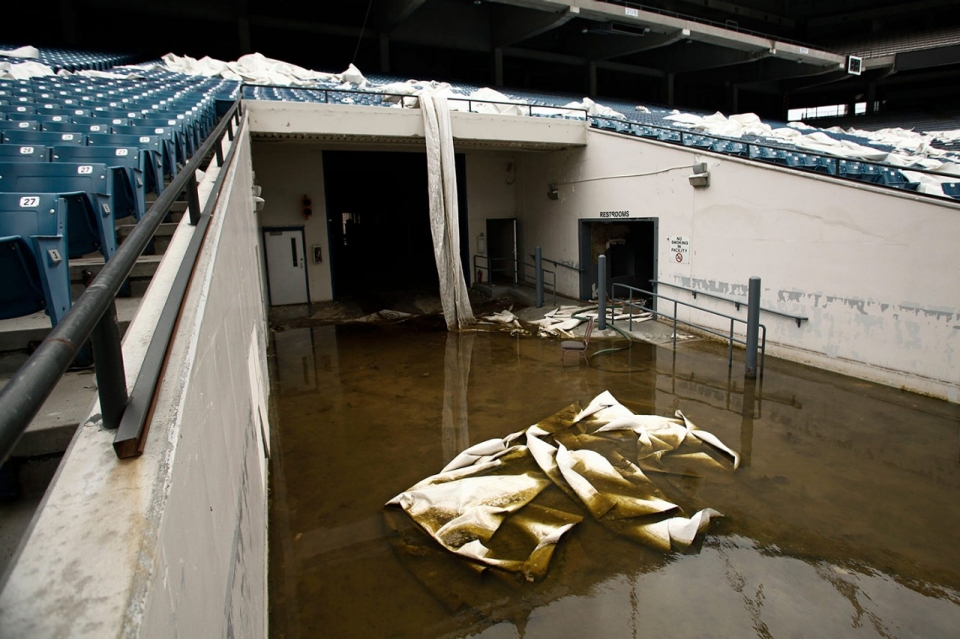 Ruined Pontiac Silverdome Are Haunting And Heartbreaking