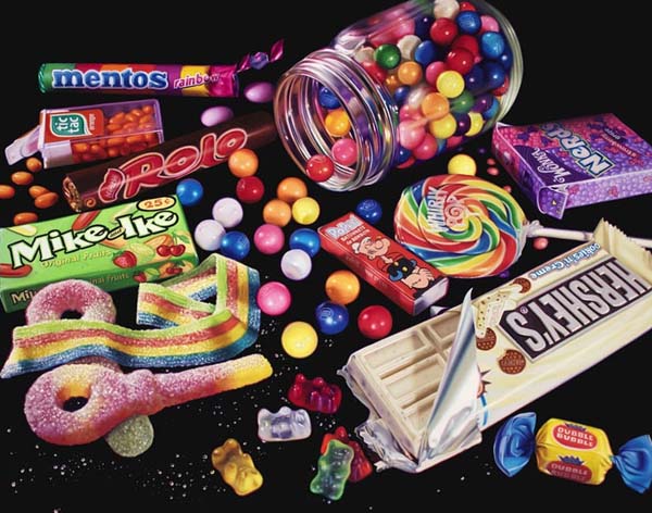 Photorealistic Paintings Featuring Comics And Snacks