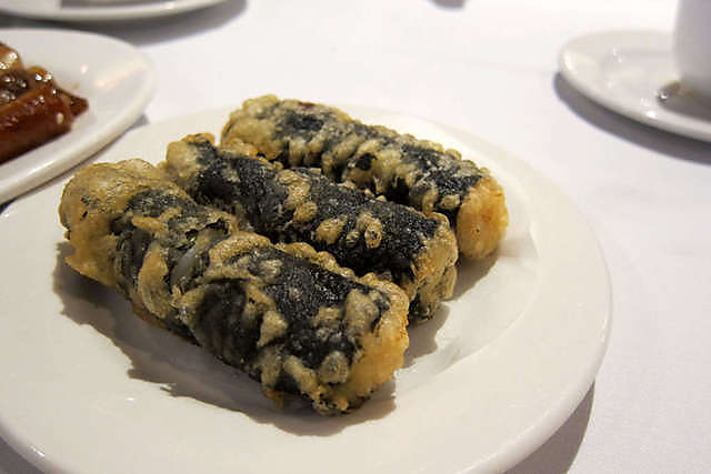 Deep Fried Prawn and Crab Meat Seaweed Roll