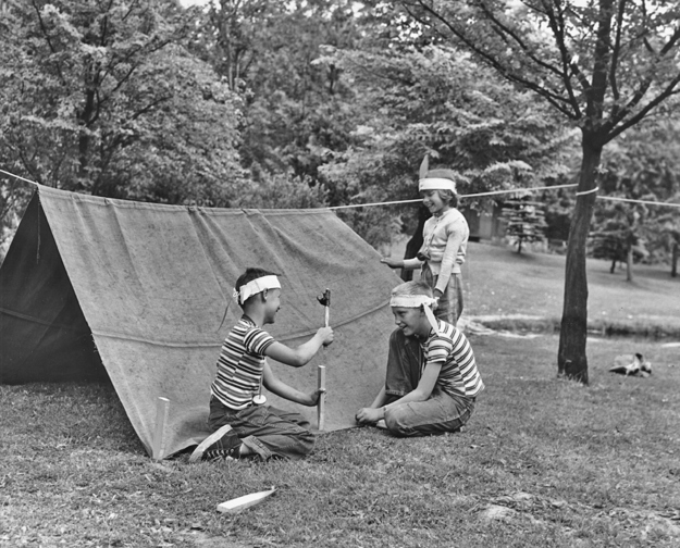 Children's Lifestyles Photos And Images From The Past