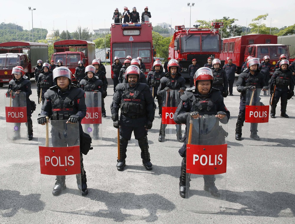 Malaysia's public order police, the Federal Reserve Unit FRU