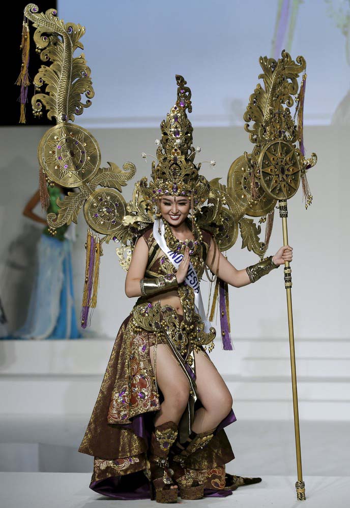 random pic beauty pageant national costume of india - Wow