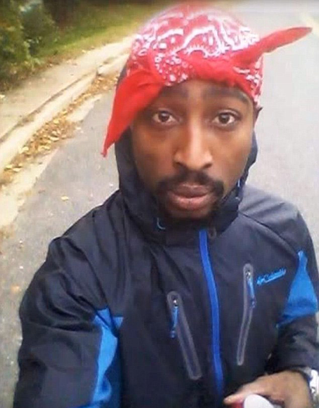 Video featuring a 'new selfie' of Tupac claims it shows him alive in 2015