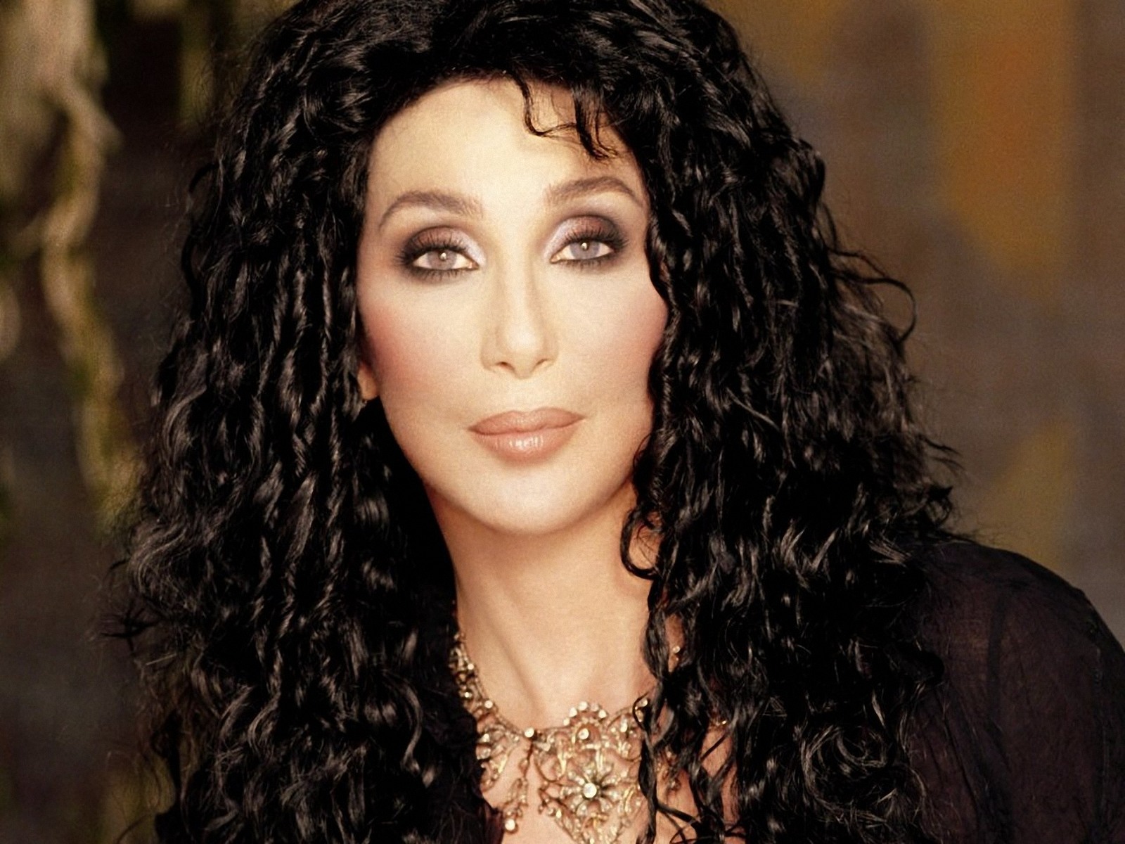 Cher

Who? Singer.

Where would she move? Jupiter

“IF HE WERE TO BE ELECTED, IM MOVING TO JUPITER >:|” she tweeted.