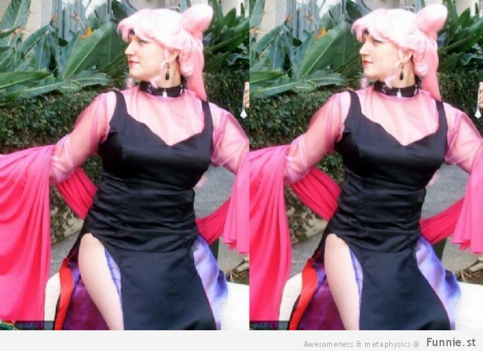 cosplayers before and after photoshop - Awesomeness & metaphysics @ Funnie.st