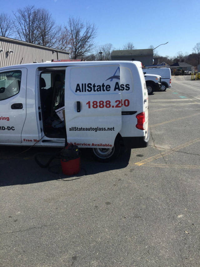 commercial vehicle - AllState Ass 1888.210 wing AdDc allStateautoglass.net Free M Service Available