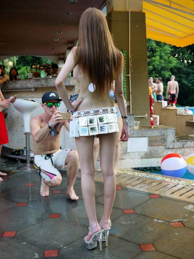 Chinese Engineer Girl Tests Her 3D Bikini On The Streets Of Shenzhen