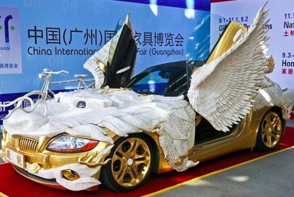 cars made of gold - 11.7 ins Nat China Internatior Fair Guangzhou onol 9.3 Hon