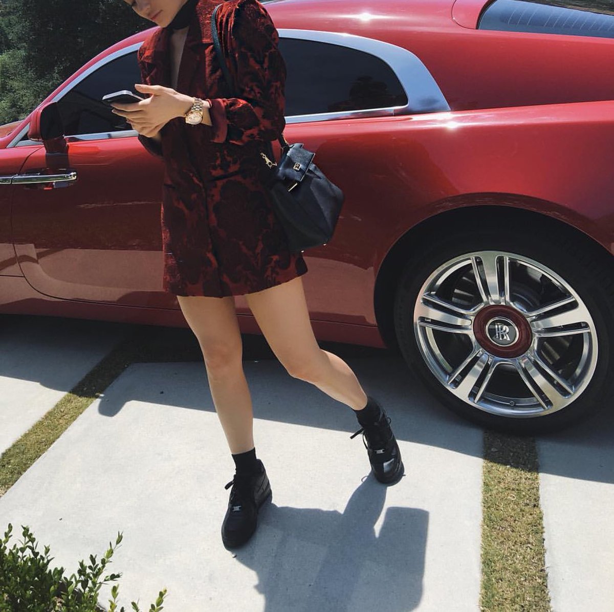 30 Times The Kardashians Matched Their Cars So Well