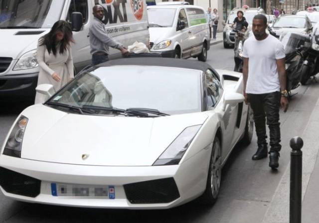 30 Times The Kardashians Matched Their Cars So Well