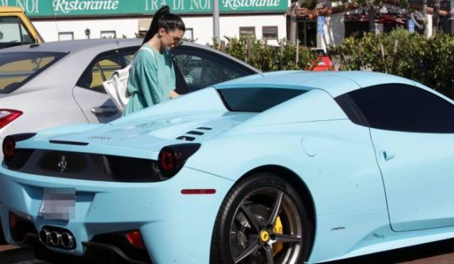 30 Times The Kardashians Matched Their Cars So Well