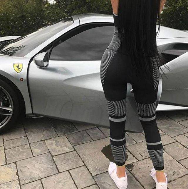 30 Times The Kardashians Matched Their Cars So Well