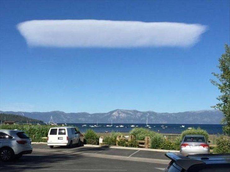 Cursed image of a weird looking cloud in the sky