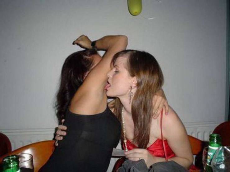 Cursed image of a girl licking another girls armpits