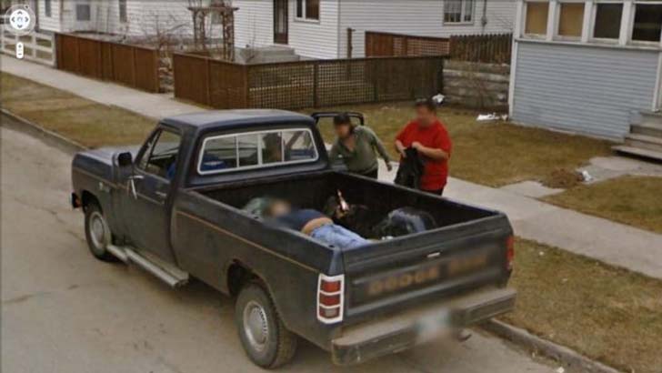 winnipeg google street view drunk - Cop