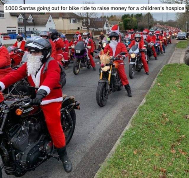 motorcycle - 1000 Santas going out for bike ride to raise money for a children's hospice