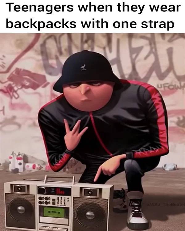 cool gru - Teenagers when they wear backpacks with one strap Eu Ufowy WABThe Beater