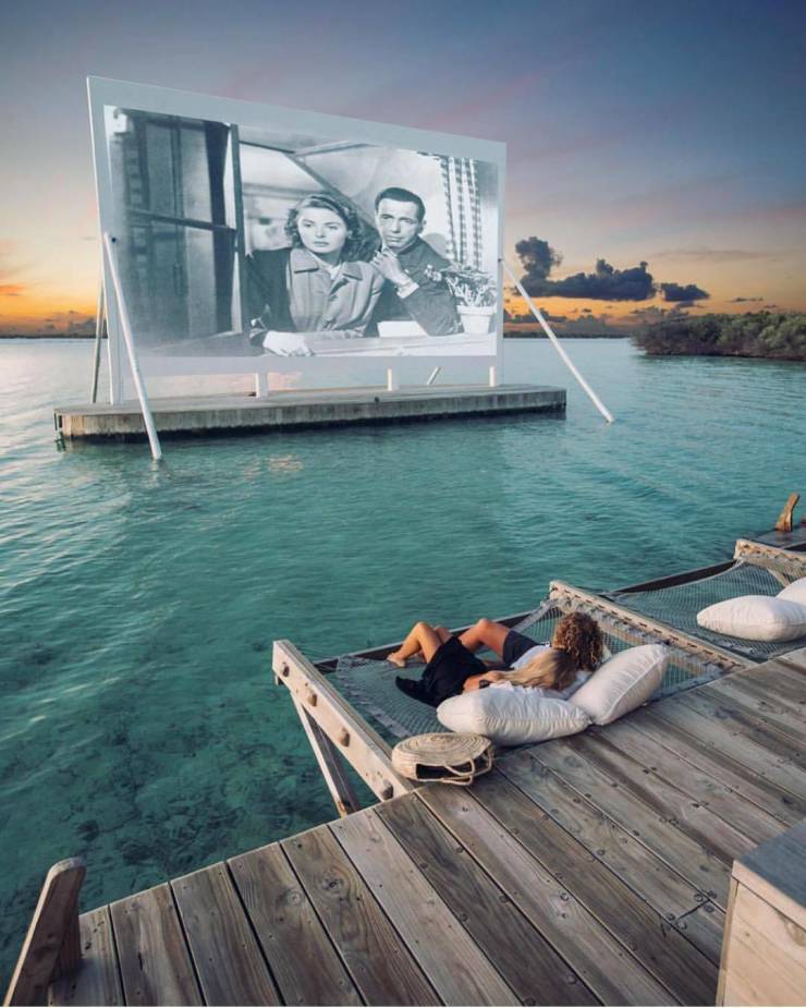 outdoor cinema maldives