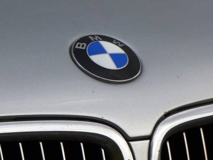 bmw car sign - | |||