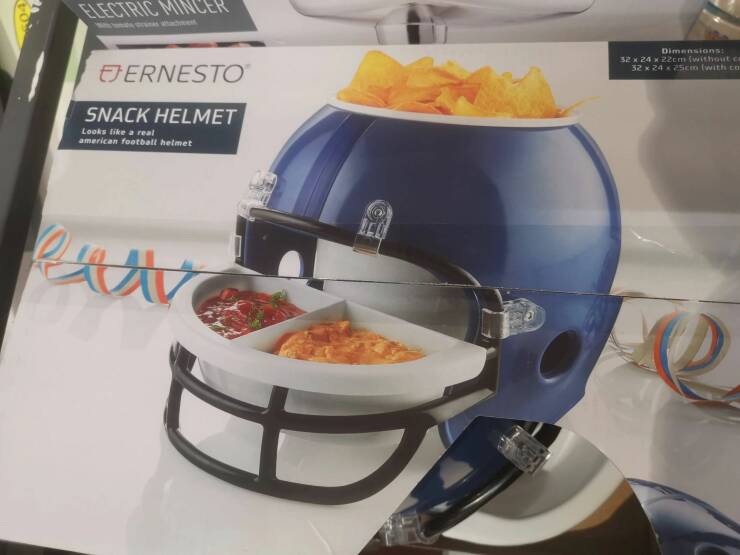 food - Electric Mincer Ernesto Snack Helmet Looks a real american football helmet lan Dimensions 32 x 24 x 22cm without ca 32 x 24 x 25cm with co