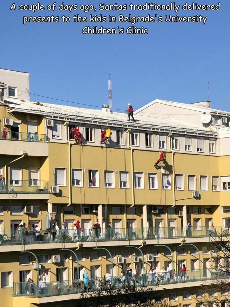 fun random pics -  mixed use - A couple of days ago, Santas traditionally delivered presents to the kids in Belgrade's University Children's Clinic Aut