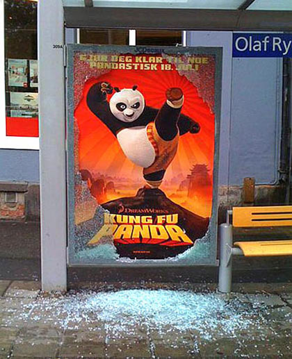 <a href="http://www.amazon.com/gp/product/B0057J5BMG/ref=as_li_tf_tl?ie=UTF8&camp=1789&creative=9325&creativeASIN=B0057J5BMG&linkCode=as2&tag=ebaumsworld0f-20" target="_blank">Buy it: Kung Fu Panda on DVD</a>