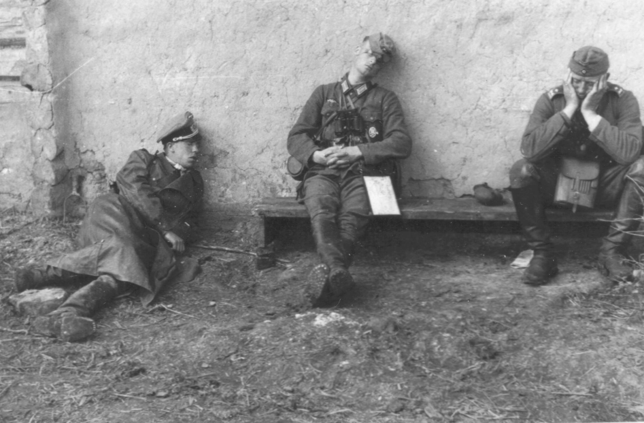 26 Rare Photos of German Life In World War II