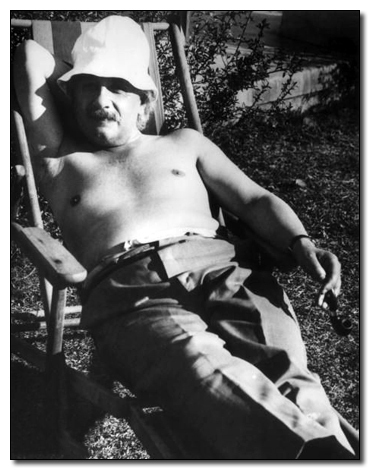 Drunk Albert Einstein on vacation