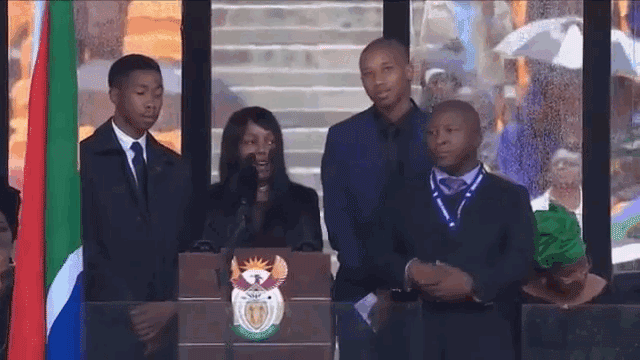 Nelson Mandela's sign language interpreter was a complete fraud who was "<a href="http://ebaum.it/1qTbsHr" target="_blank">literally just flapping his arms around.</a>"