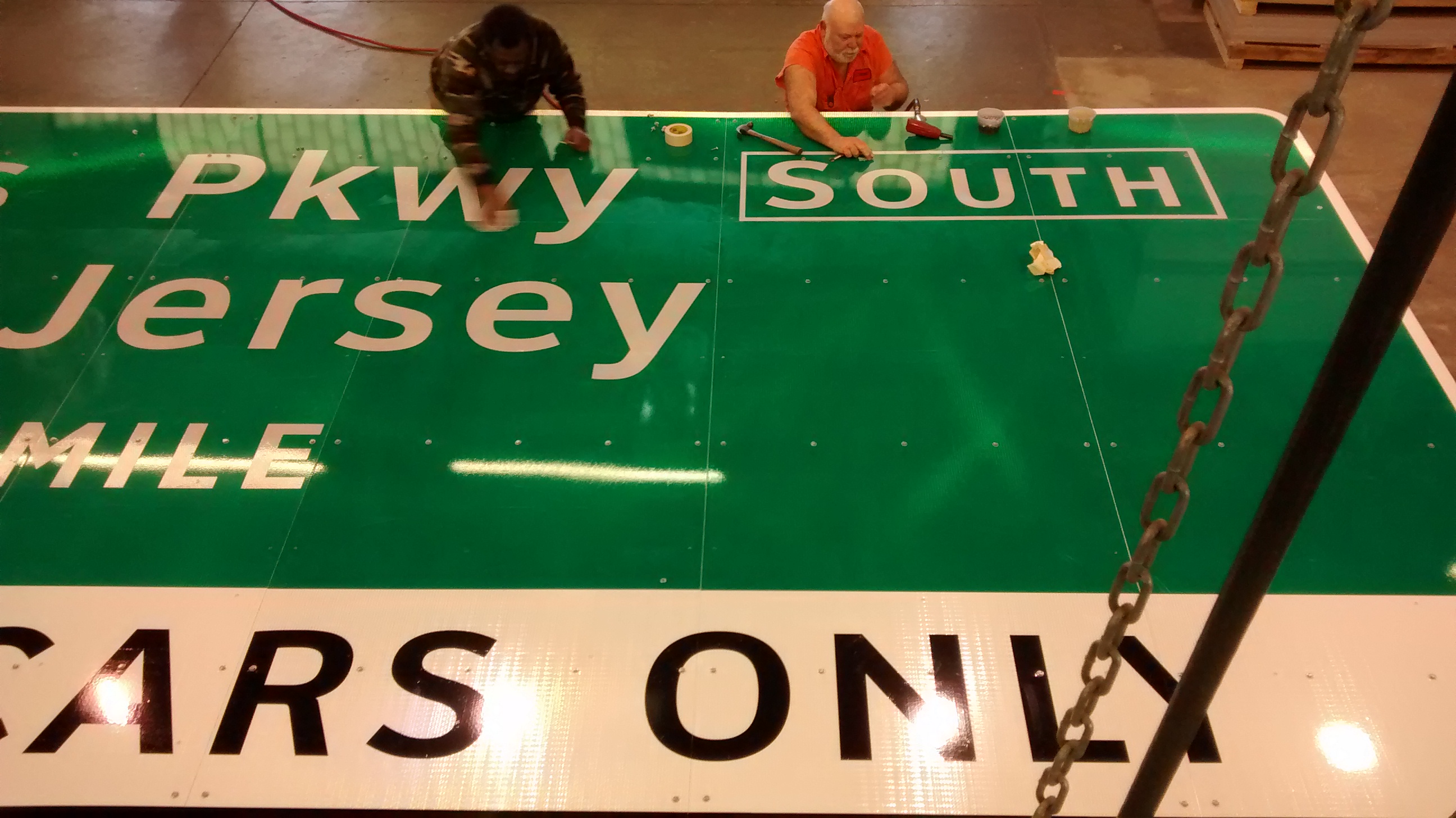 big are freeway signs - Outh Pkwy South Jersey 21RS Only