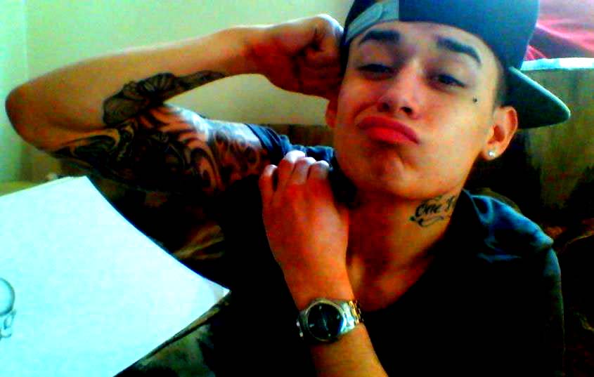 this me showin some of my tats haha