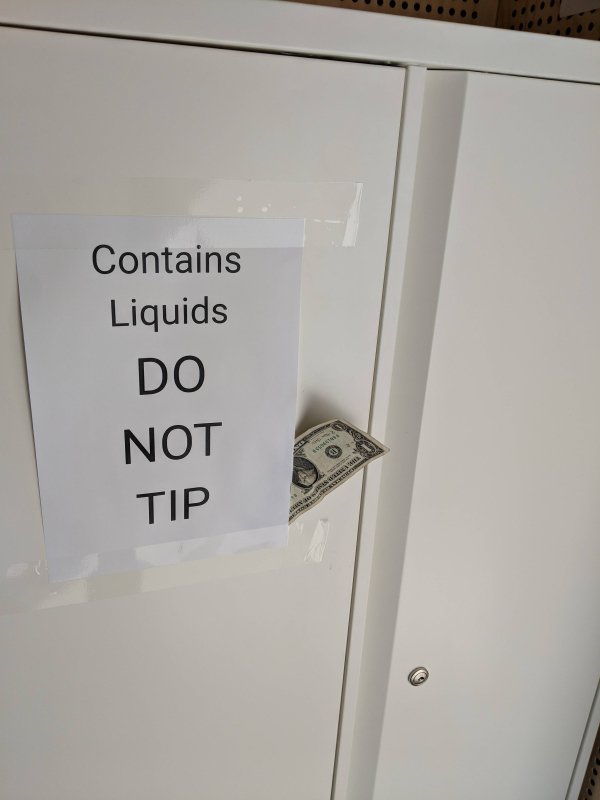 Contains Liquids Do Not Tip