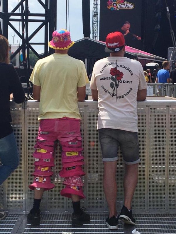 pants made out of hats - pinkpop Jupiler wobe Si tratta conto Ashes To Dust Lot Ant Yo 2011