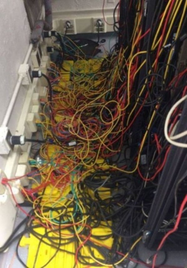 meme lots of wires