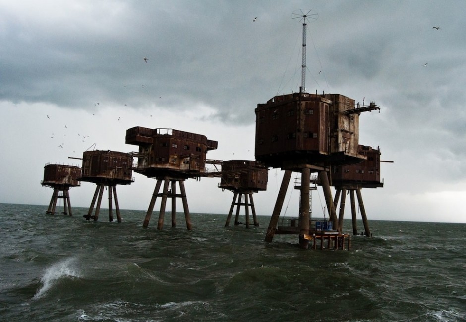 THE MAUNSELL SEA FORTS, ENGLAND