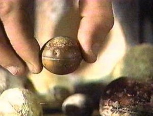 The Klerksdorp Spheres:  These puzzling little spheres were found by miners in South Africa in Pyrophyllite-type, crystallized rock deposits. The origins of these metallic spheres are unknown and around 0.5 to 10 cm in diameter. Some have concentric grooves running along their equators and seem to have been made by intelligent design. The crazy part however, is that the Pyrophyllite deposits they were found in were dated to be around 2.8 billion years old! This beats out the current estimate of intelligent life by, oh, a few billion years!