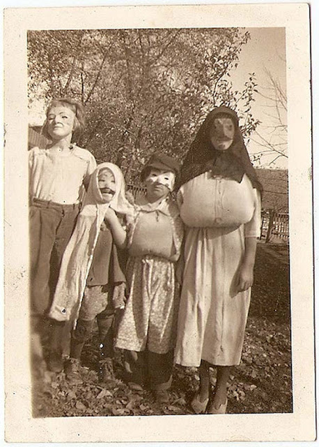 vintage halloween costumes