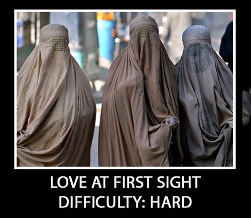 women in burqas - Love At First Sight Difficulty Hard