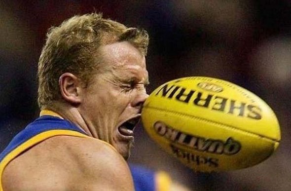 28 Crazy and Funny Sports Photos Taken at The Right Moment