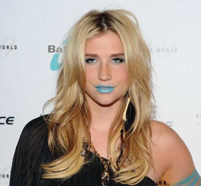 20 Famous Celebrity Beauty Blunders