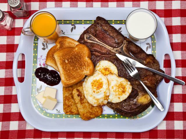 Ted Bundy, 43 years old, Florida — rape, necrophilia, prison escape, 35+ counts of murder, death by electric chair in 1989

Declines a "special" meal, so was given the traditional last meal: steak (medium rare), eggs (over easy), hash browns, toast with butter and jelly, milk, juice.