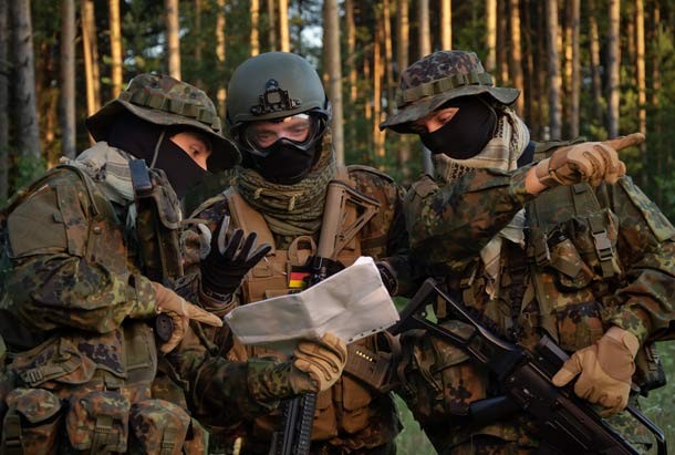 The reform of the German military is the most radical overhaul of the Bundeswehr in its history. New challenges such as international terrorism and global cooperation require a smaller, more flexible troop structure that won’t have as defensive a role as it has had in the past few decades.