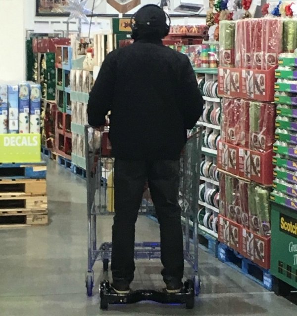 42 Most Outrageous Photos Ever Captured In Costco