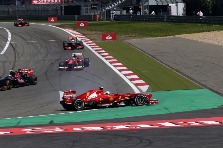 Pictures of some F1 crashes n sh1t - 2013 season.