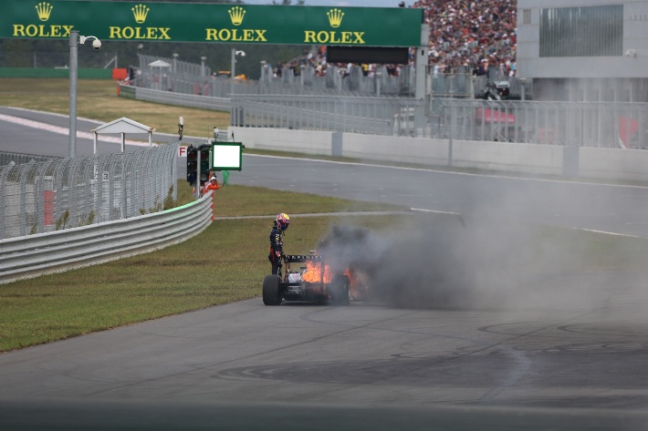 Pictures of some F1 crashes n sh1t - 2013 season.
