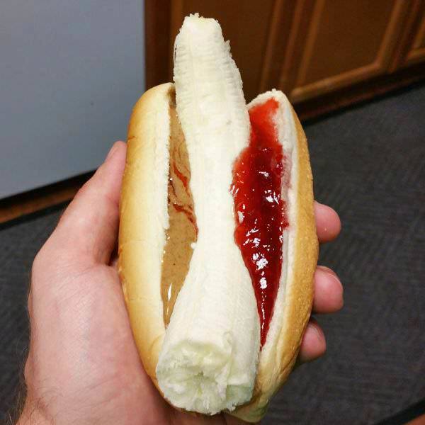 hot dog banana
